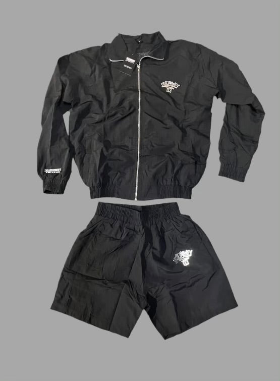 03 Windbreaker (black)